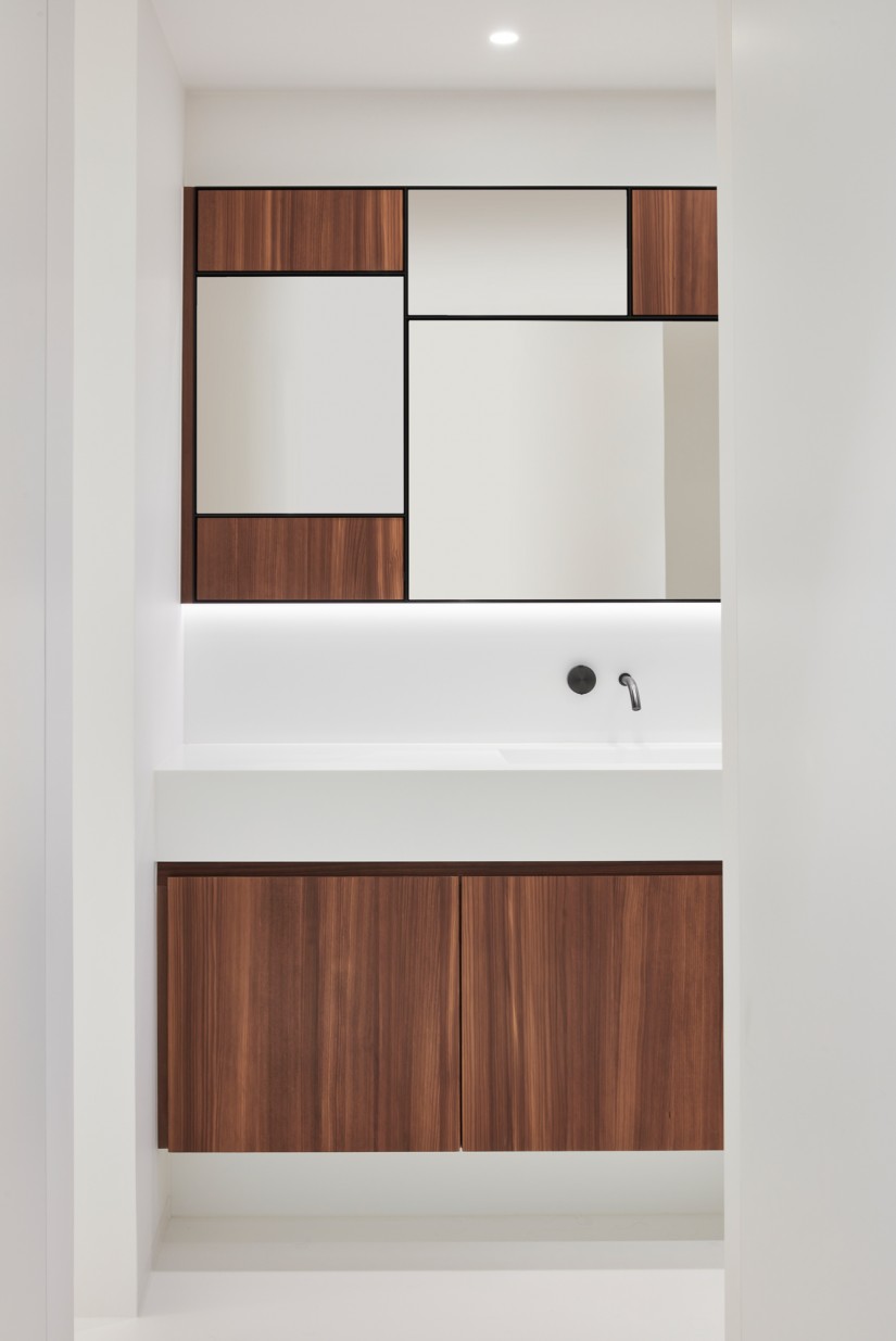 Int&eacute;rieur 18 (389)